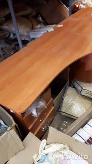 Письменный стол