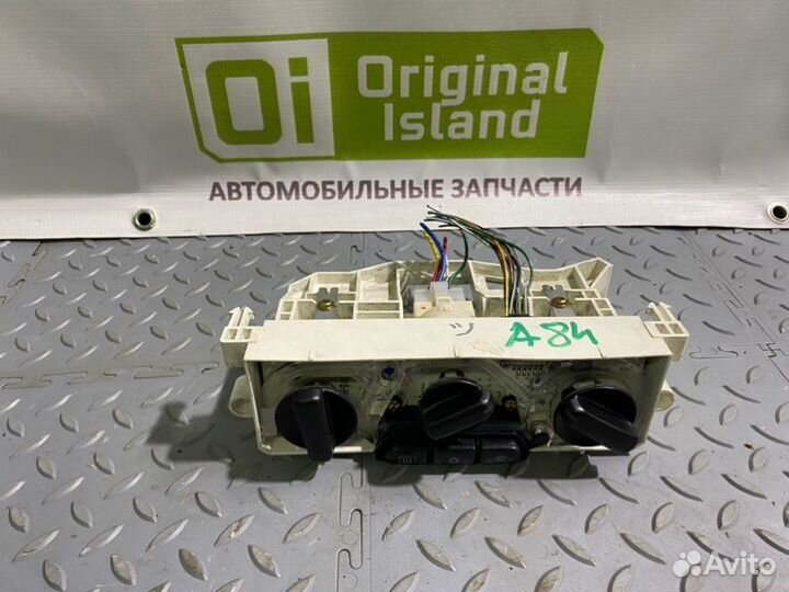 Блок управления печкой (правый руль) прав. Mitsubi