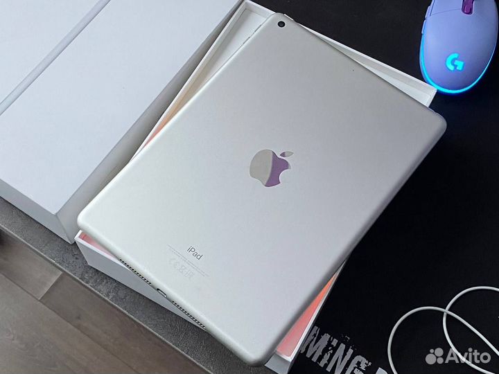 iPad 6 2018 32Gb Silver (без ремонтов)