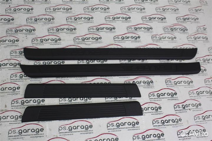 Комплект накладок на пороги Skoda Superb 2008