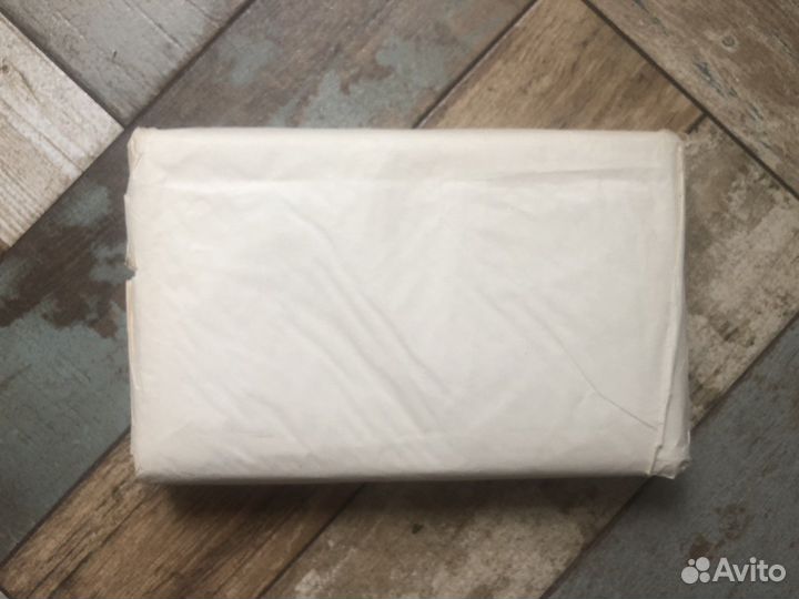 Сувенирная коллекция цветные камни