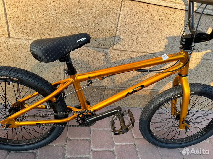 Велосипед новый BMX трюковой R20