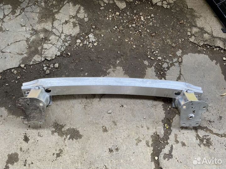 Усилитель бампера задний Audi Q7 2 4M 2015-Нв