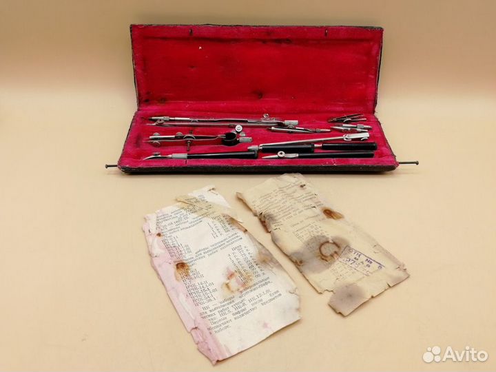 Набор чертежный 13 пред Готовальня ул 1975 СССР