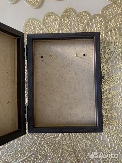 Настенная ключница