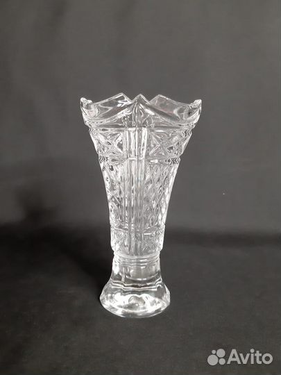 Хрустальная ваза