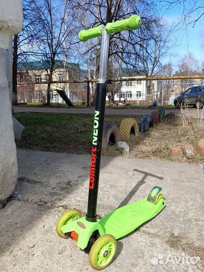 Продам детский самокат