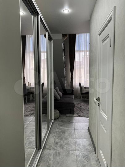 2-к. квартира, 54 м², 3/3 эт.