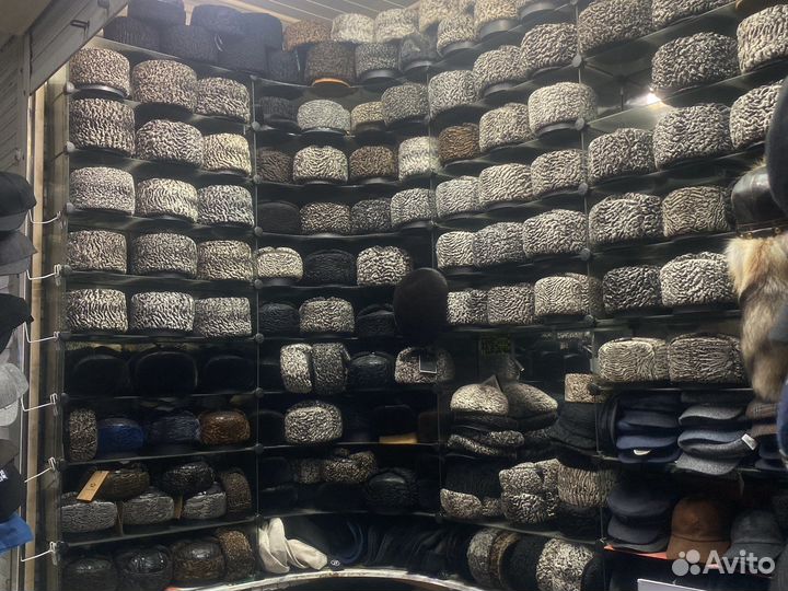 Каракулевая шапка