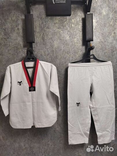 Форма и защита для таэквон-до