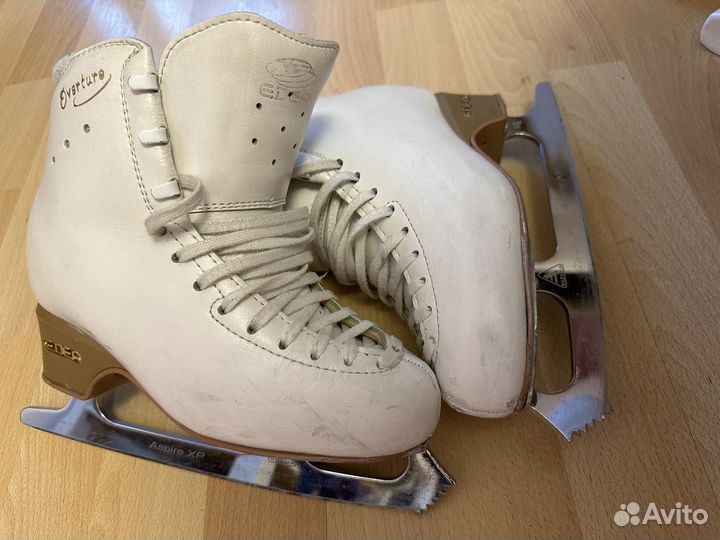 Фигурные коньки edea 23