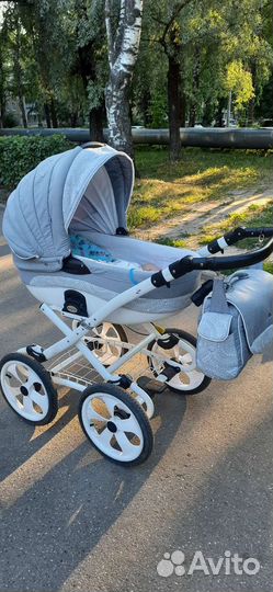 Коляска 2 в 1 adamex