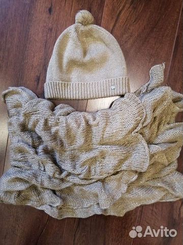 Шапка с шарфом женская