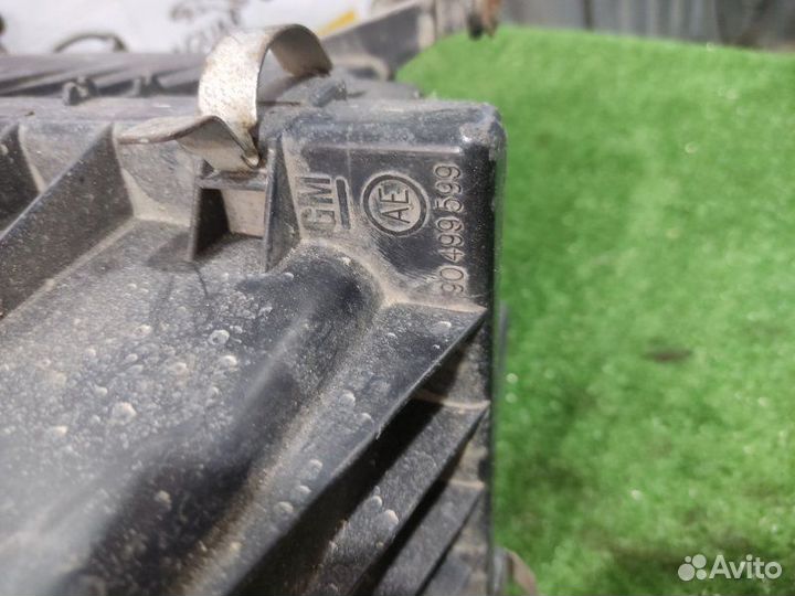 Корпус воздушного фильтра Opel Vectra X16XEL 2001