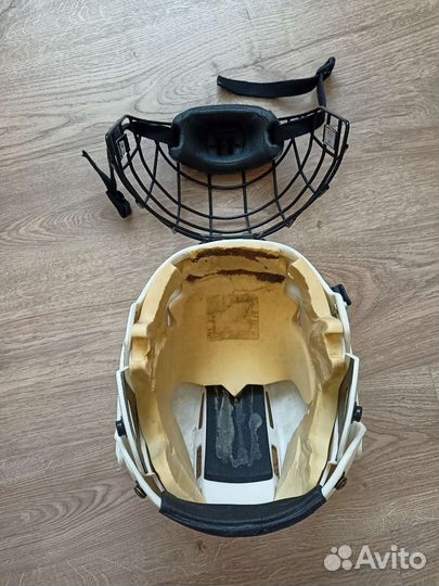 Хоккейное снаряжение