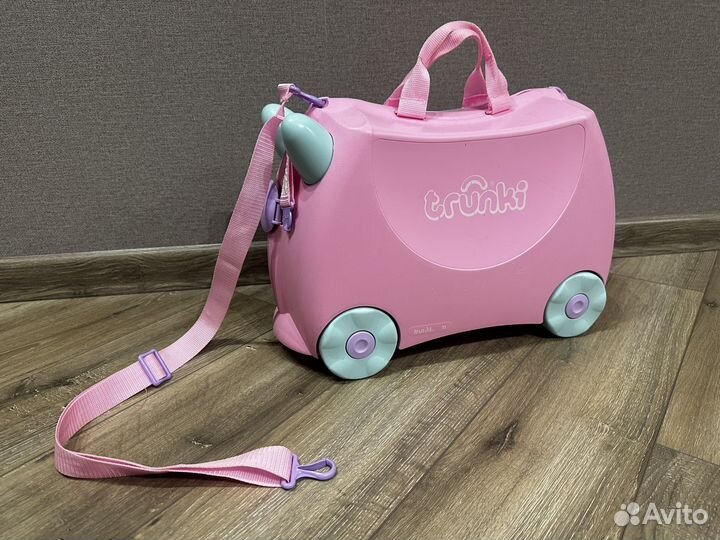 Детский чемодан trunki