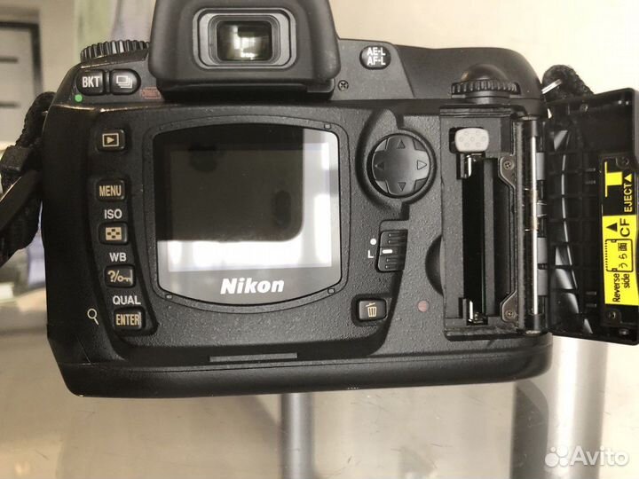 Зеркальный фотоаппарат nikon d70