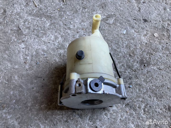 Насос гидроусилителя руля гур Mazda 3 BL 2009-2013