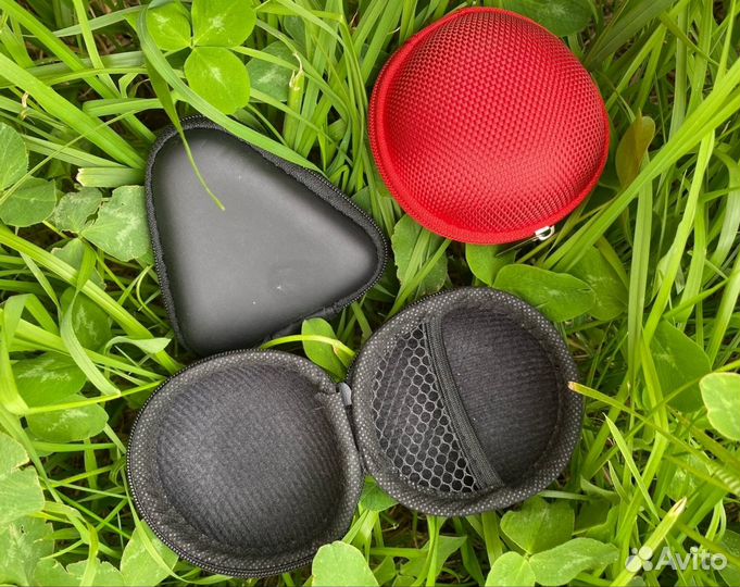 Универсальный чехол для наушников