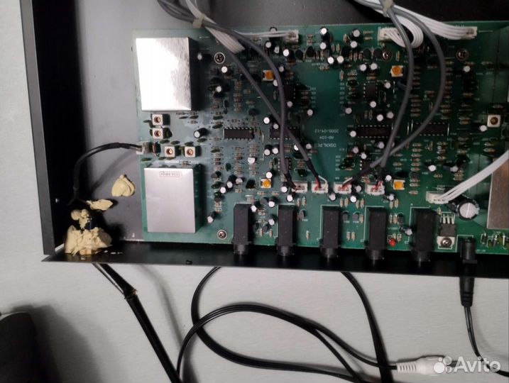 База для радиомикрофонов Artur forty dm-104