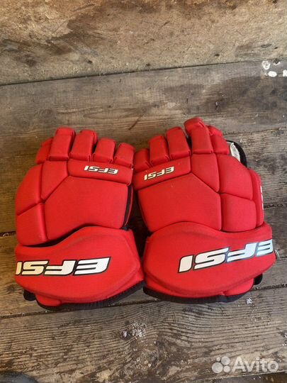 Краги хоккейные,трусы