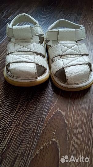 Сандалии для девочки