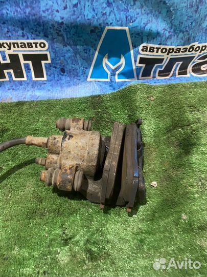 Суппорт тормозной задний левый Mercedes-Benz Ml