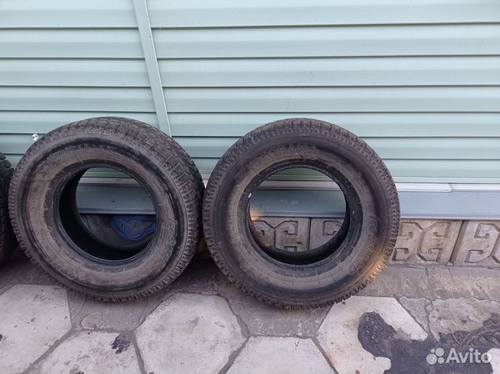 Yokohama Ice Guard IG70 265/70 R16