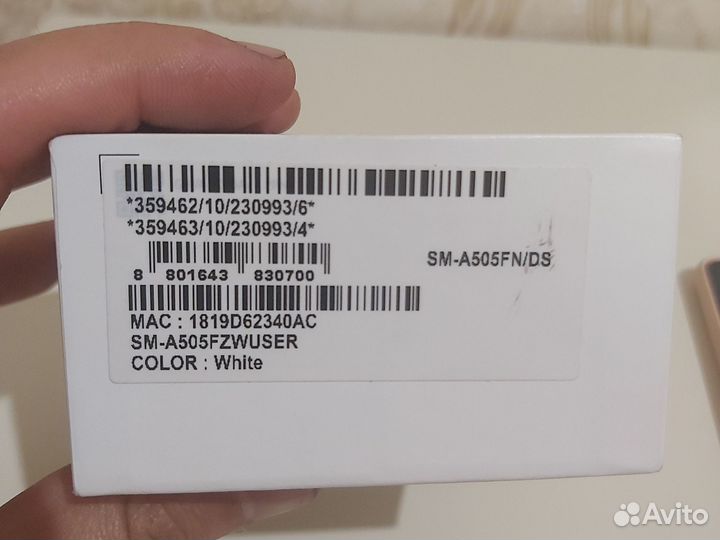 Samsung Galaxy A50, 4/64 ГБ