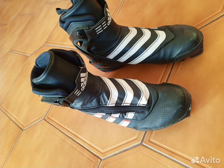 Лыжные ботинки adidas для конькового хода