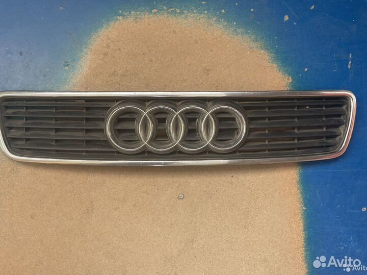Решетка радиатора Audi a4 b5