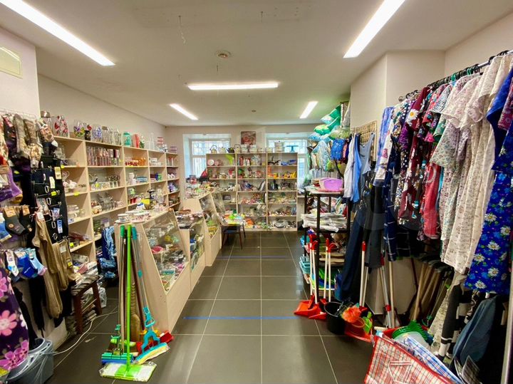 Продам торговое помещение, 226.5 м²