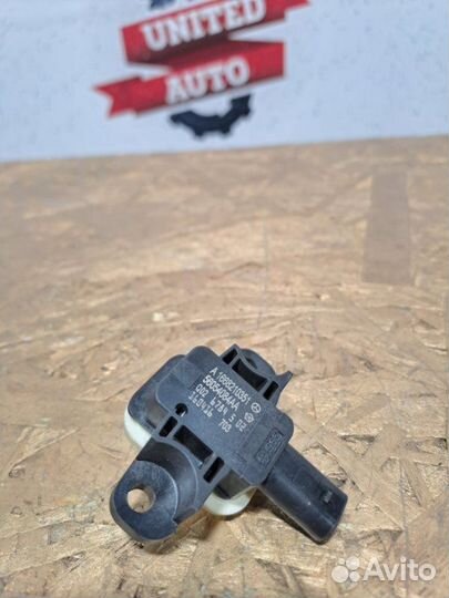 Датчик удара Mercedes Benz Gl-Class X166 2016