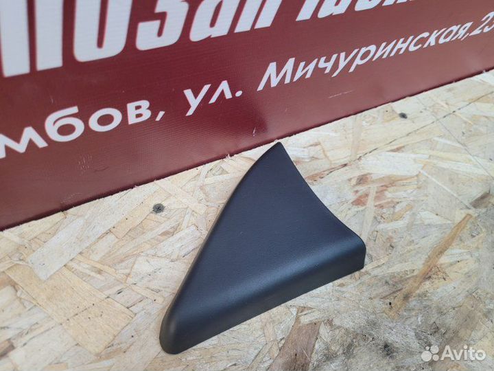 Уголок зеркала передний левый Renault Logan