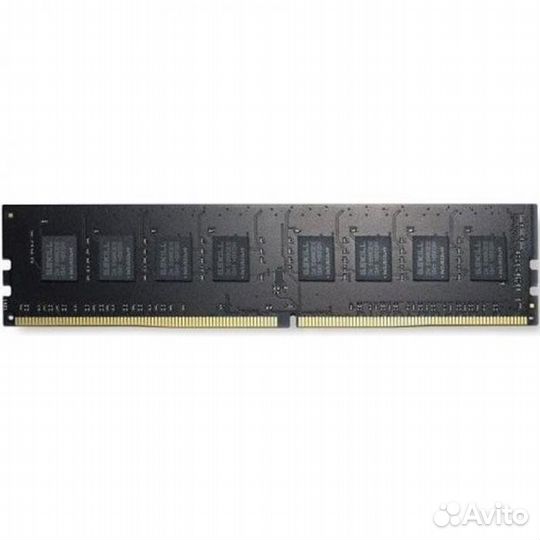 Модуль памяти AMD Radeon R748G2400U2S-U