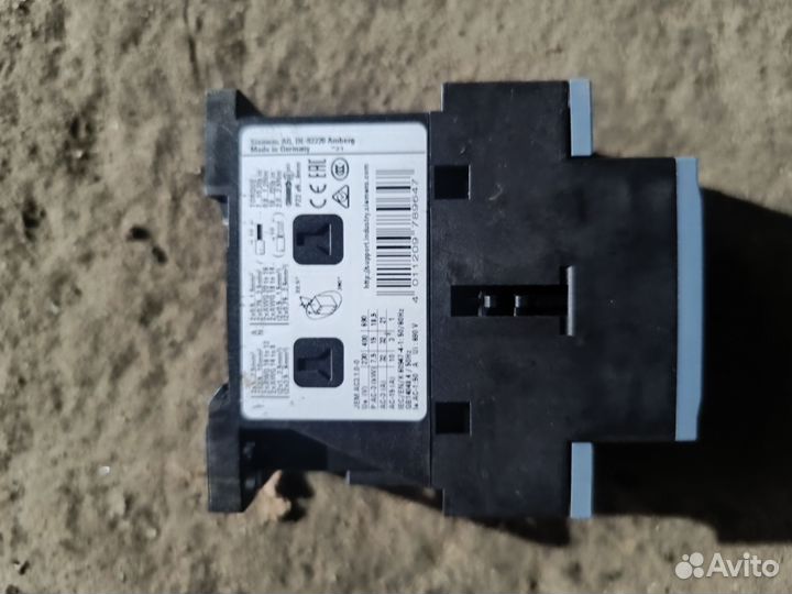 Контактор Siemens 3RT2027-1AP00