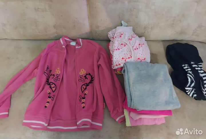 Отдам бесплатно на девочку 7 лет