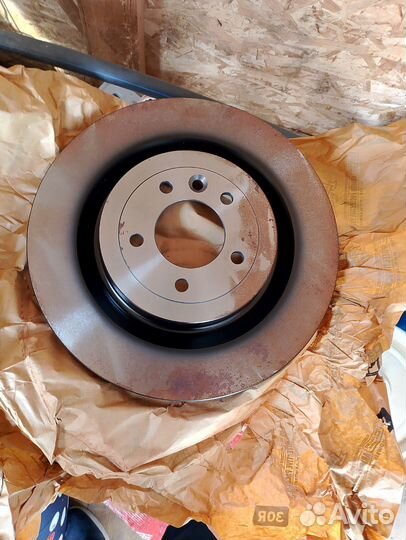 Тормозные диски на Range Rover Sport