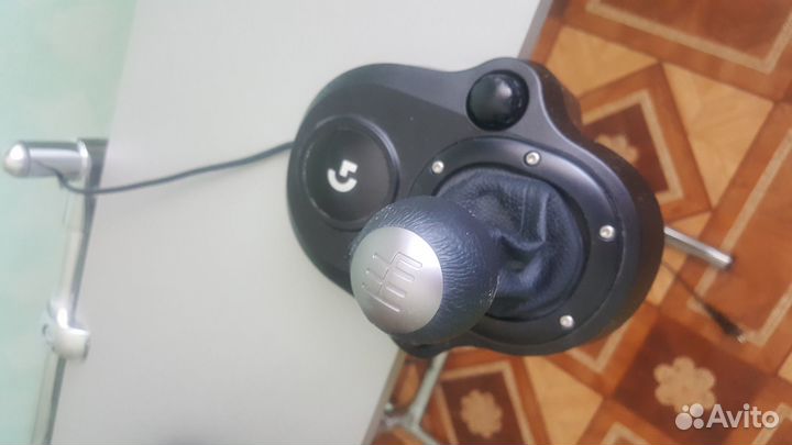 Продам Руль Logitech G29 + Коробка передач + Стол
