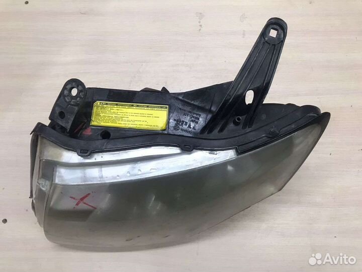 Фара левая mitsubishi pajero 4