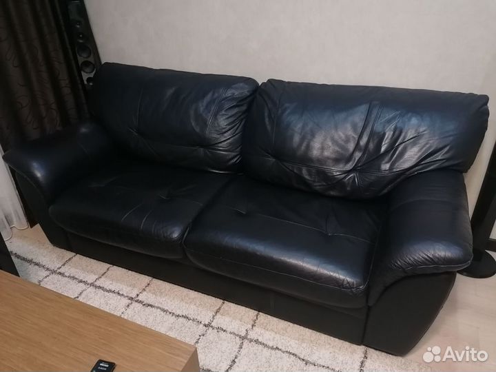 Кожаный диван IKEA бьербу и кресло , ширина 205, глубина 91, высота 95 ,б/у , материал - Кожа , цвет Чёрный купить в Красноярске