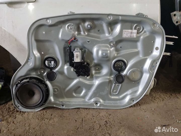 Стеклоподъемник передний правый KIA ceed