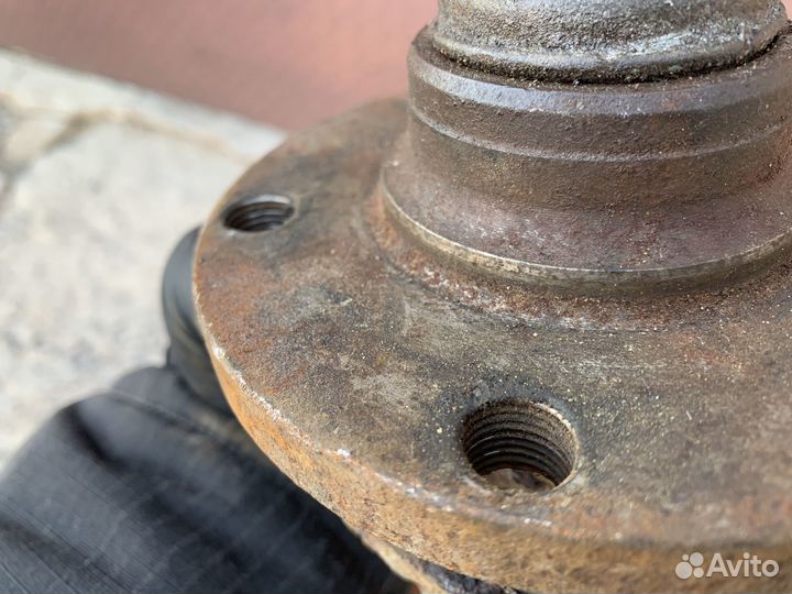 Ступица задняя Audi 100 C4 / A6 C4