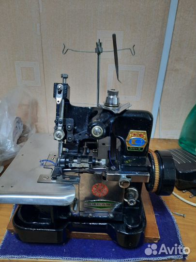 Оверлок для швейной машины новый