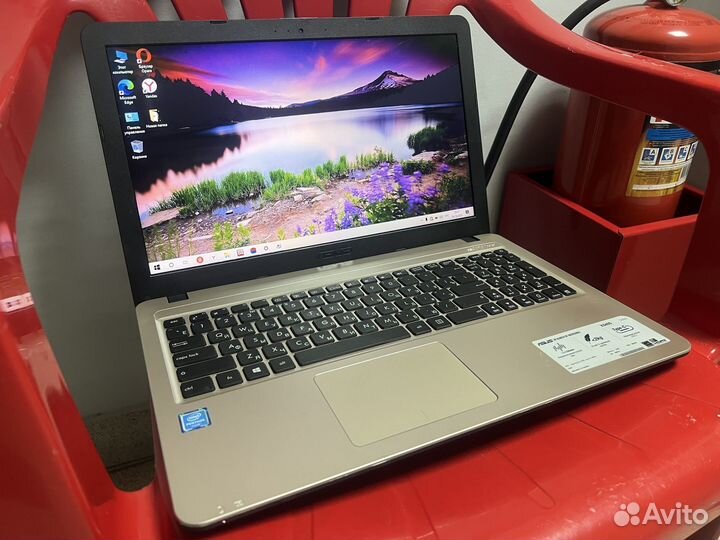 Как новый, 4ядра, 15,6