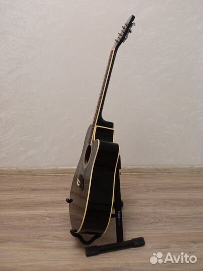 Электроакустическая гитара