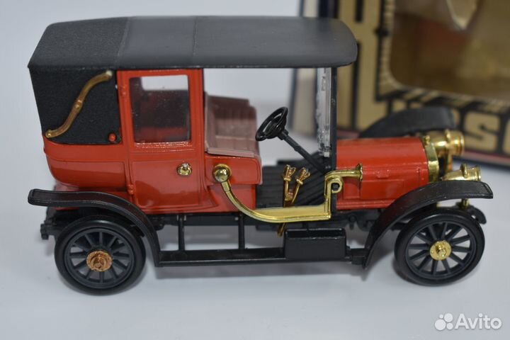 Руссобалт Ландоле Модель 1:43