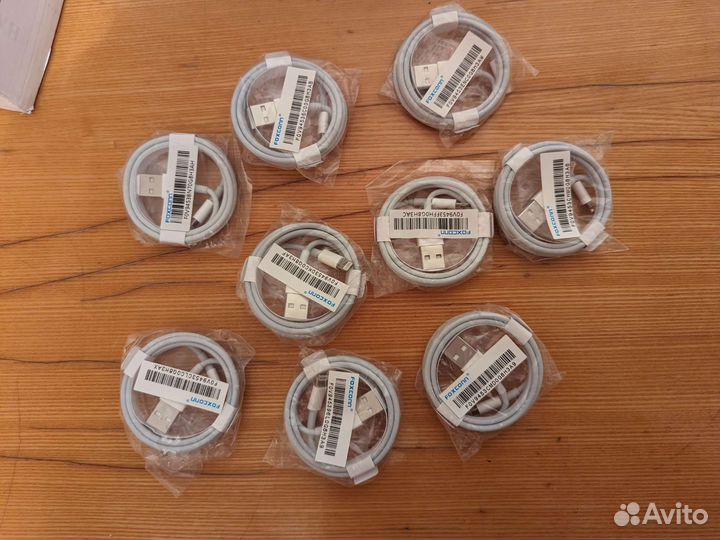 Оригинальный провод на iPhone