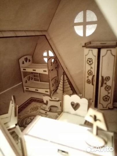 Новый кукольный дом с мебелью