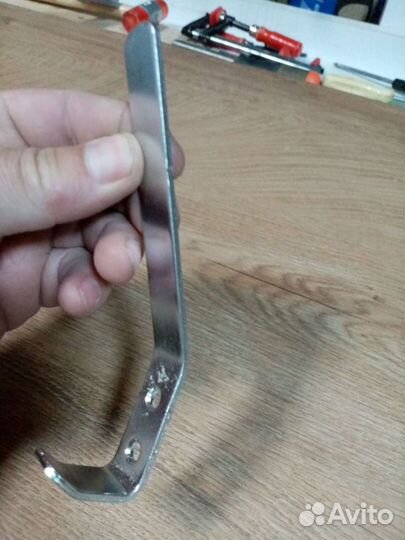 Крючки большие и малые